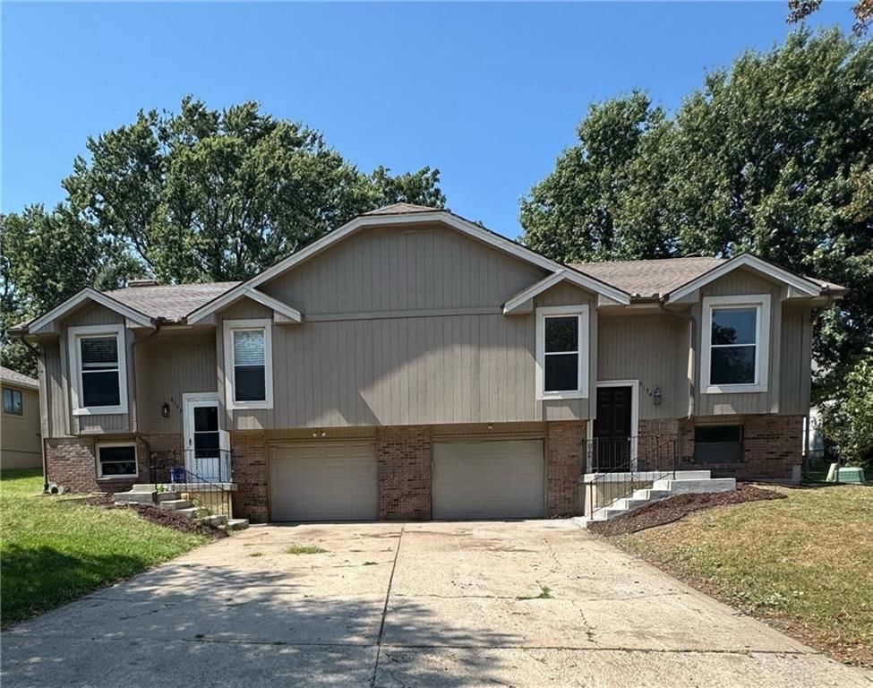 8132-8134 N Stoddard Avenue — photo 1
