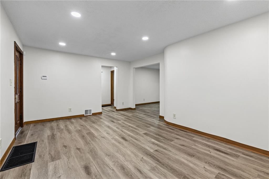 6318 Bellefontaine Avenue — photo 5