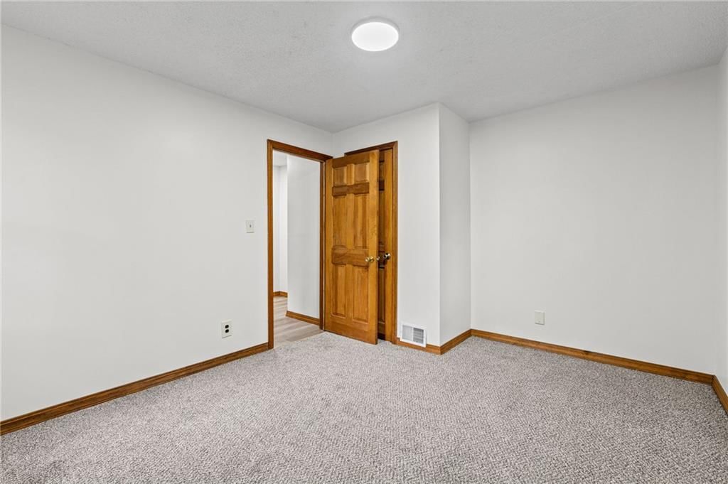 6318 Bellefontaine Avenue — photo 15