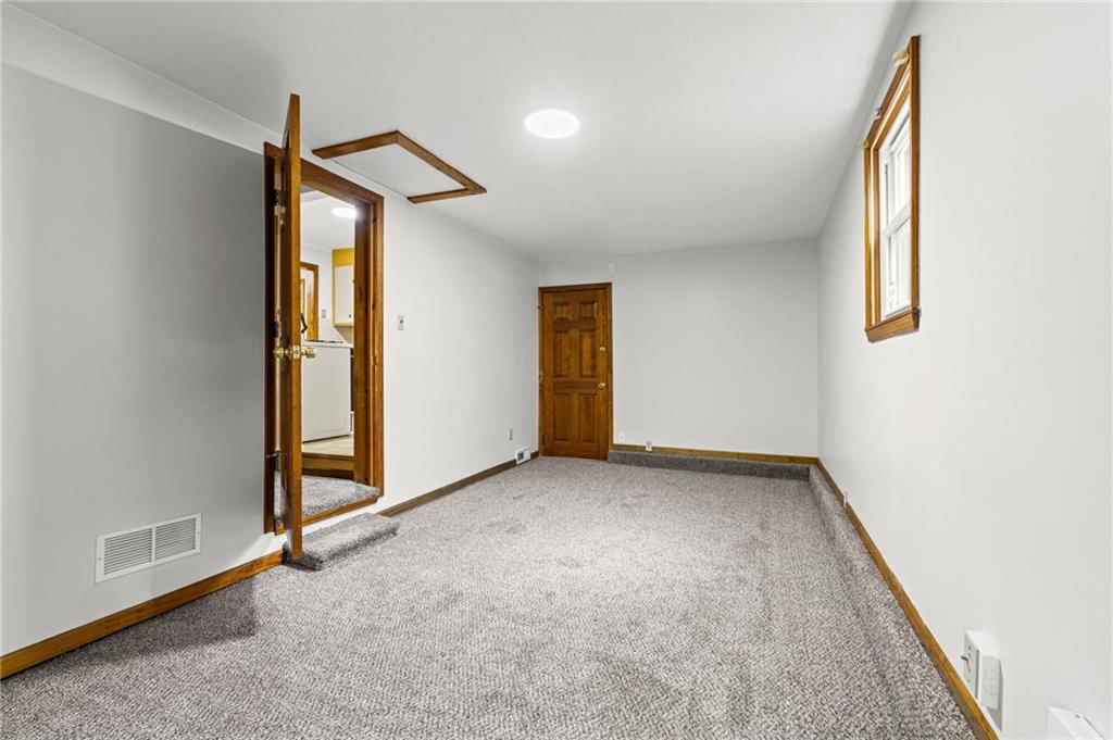 6318 Bellefontaine Avenue — photo 17