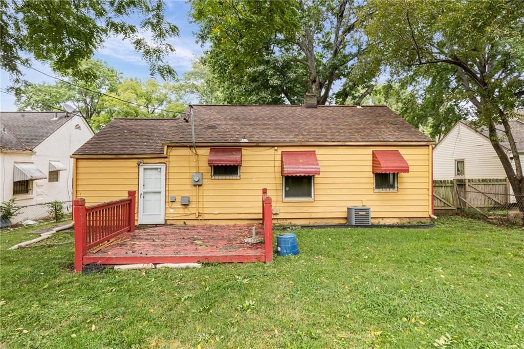 6318 Bellefontaine Avenue — photo 24