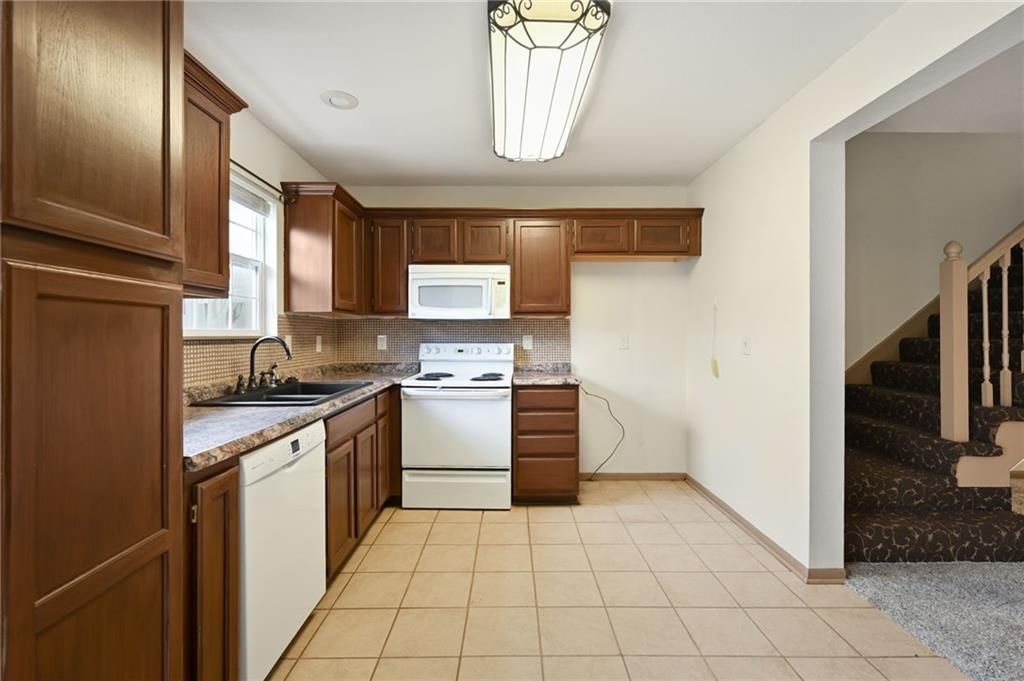 702 SE 13TH Street — photo 9