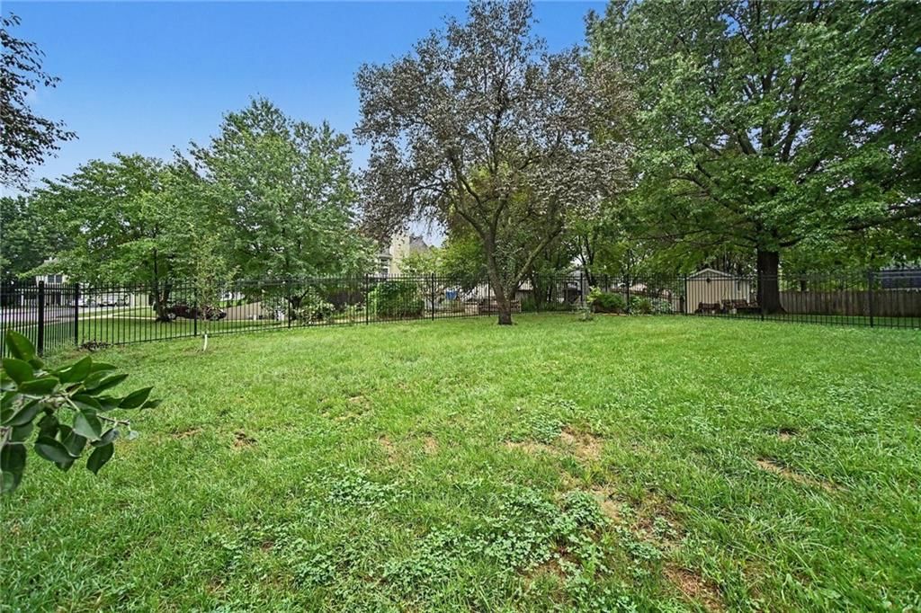 601 Taylor Drive — photo 35