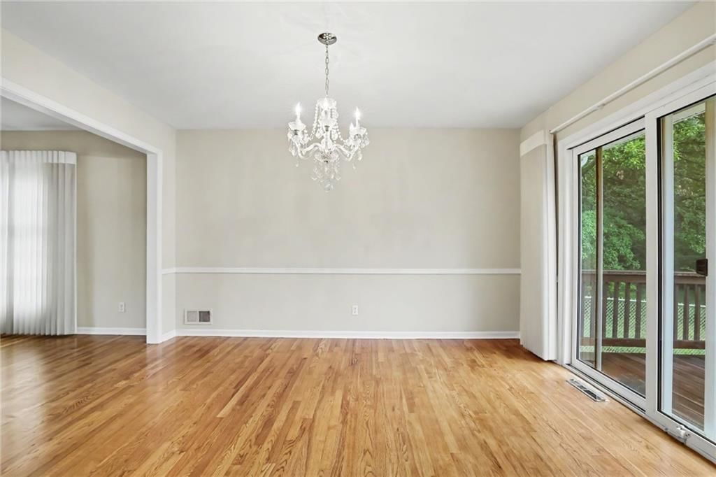 9915 Belleview Avenue — photo 13