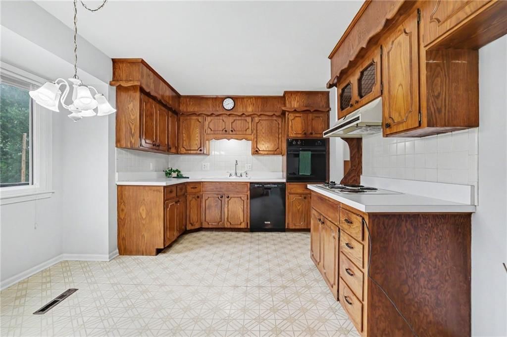9915 Belleview Avenue — photo 15