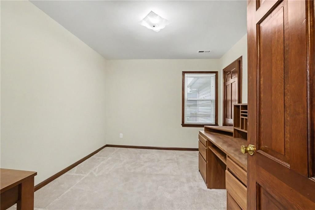 9915 Belleview Avenue — photo 20