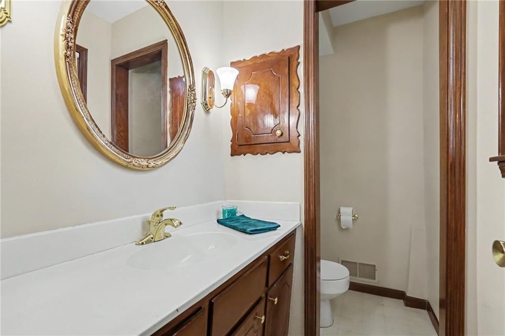 9915 Belleview Avenue — photo 22