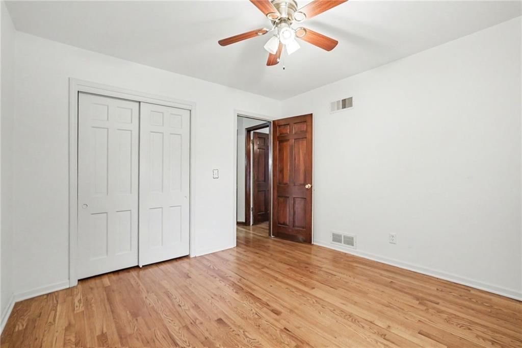 9915 Belleview Avenue — photo 33