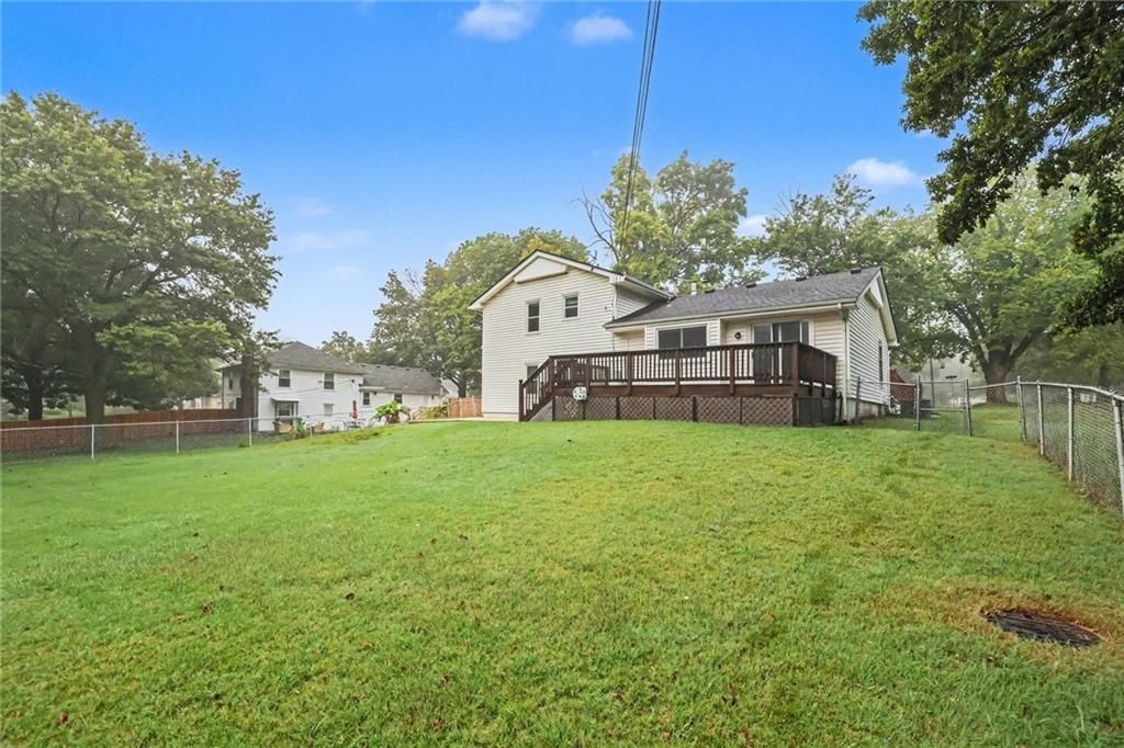 9915 Belleview Avenue — photo 36