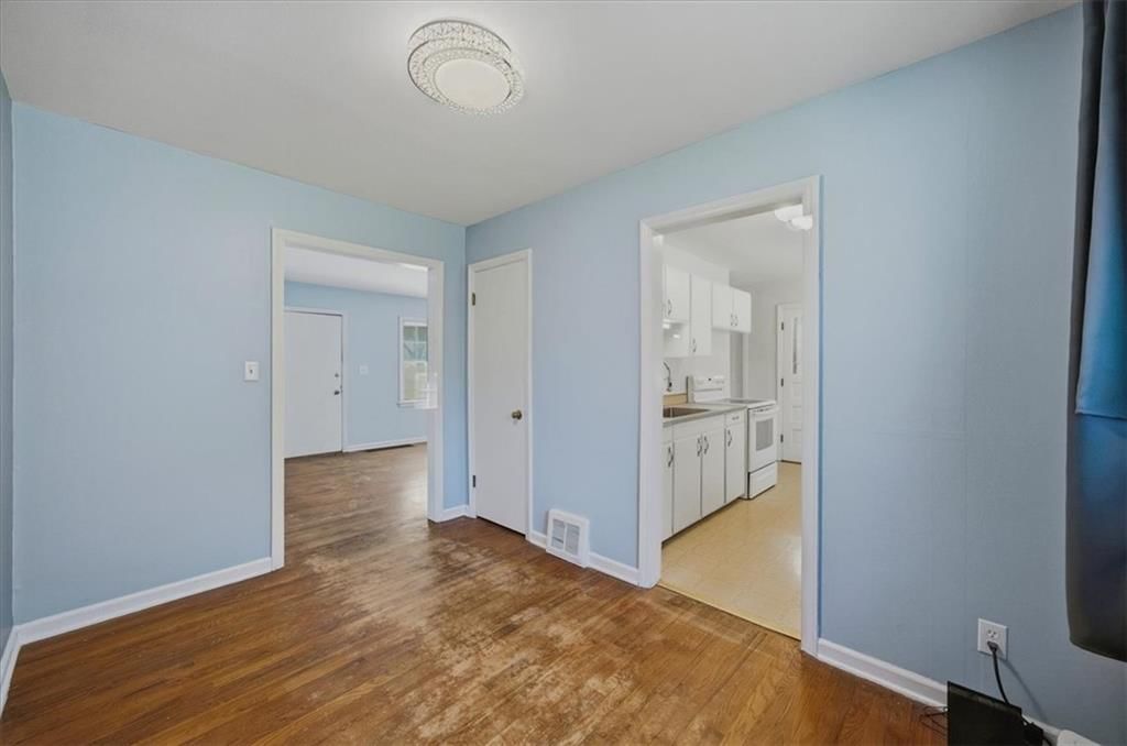 504 W 91st Street — photo 8