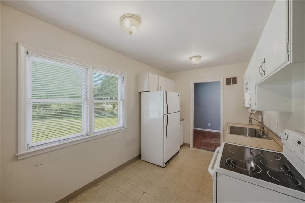 504 W 91st Street — photo 13