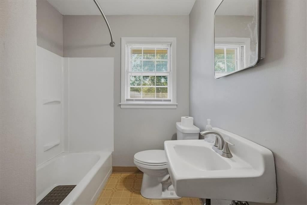 504 W 91st Street — photo 18