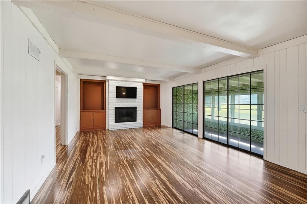 12724 Overbrook Road, Leawood, KS