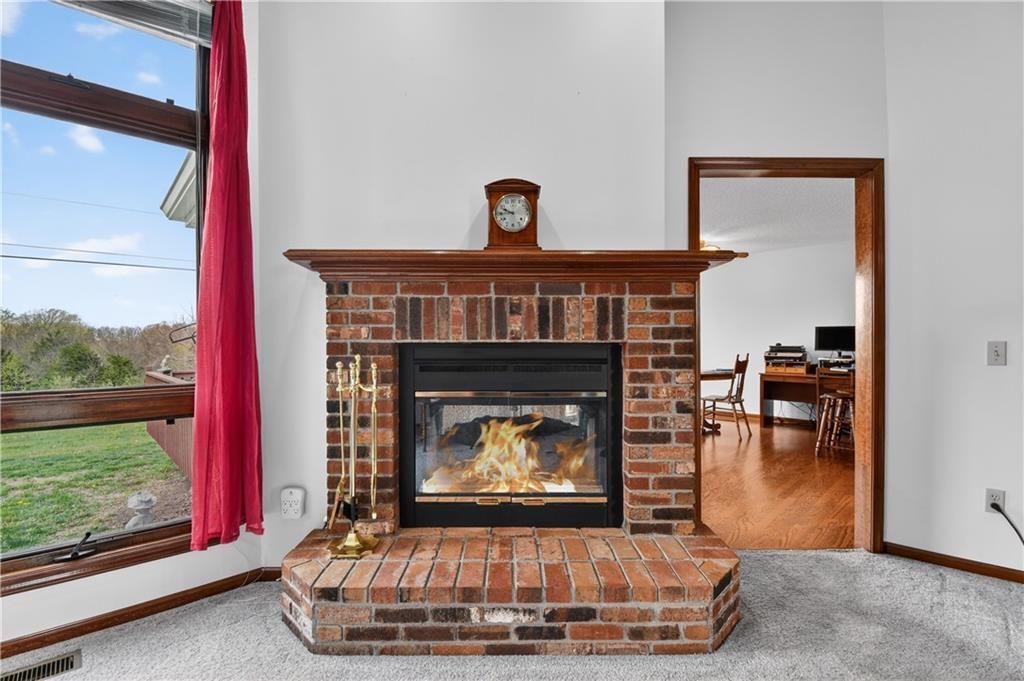 1504 Hillcrest Court — photo 4