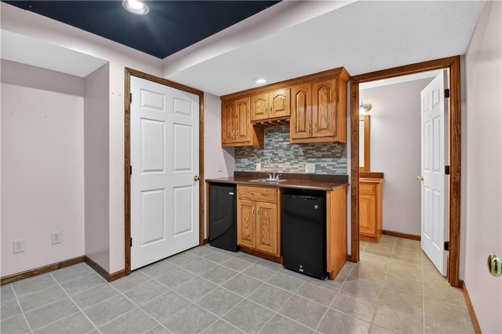1504 Hillcrest Court — photo 19