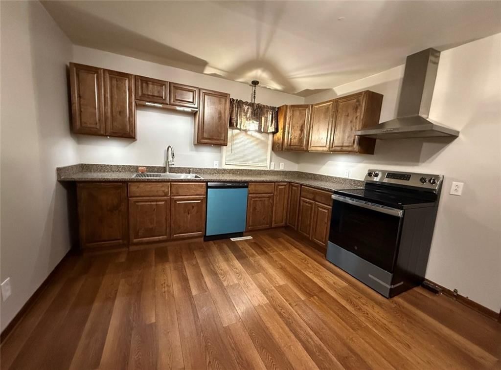 203 W Heidel Street — photo 5