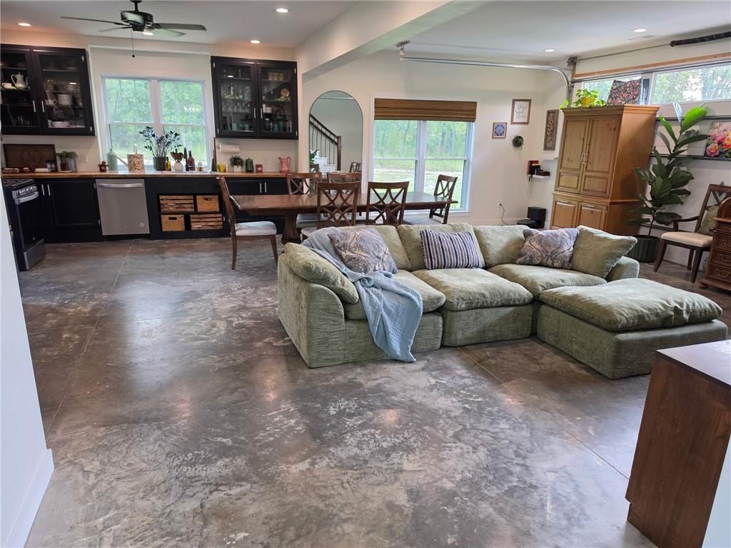 21868 Rosewood Drive — photo 9