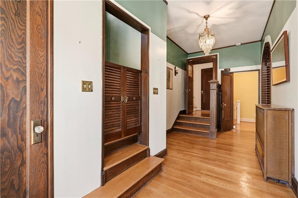 2204 Washington Boulevard — photo 14
