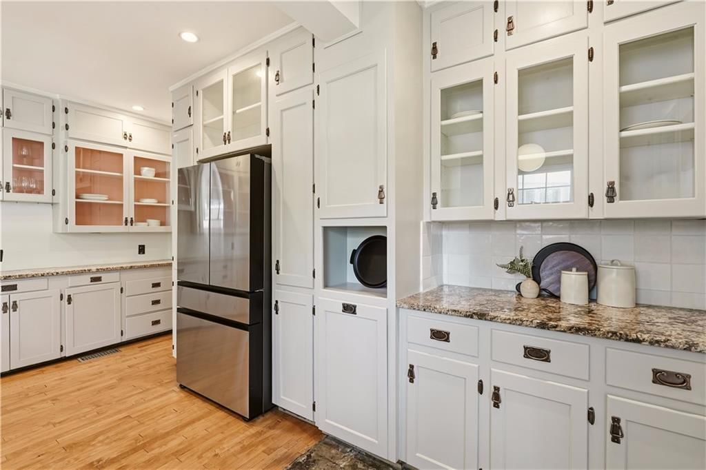 2204 Washington Boulevard — photo 25