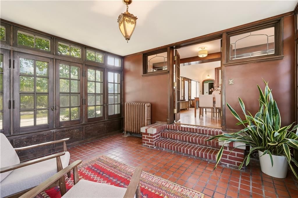 2204 Washington Boulevard — photo 32