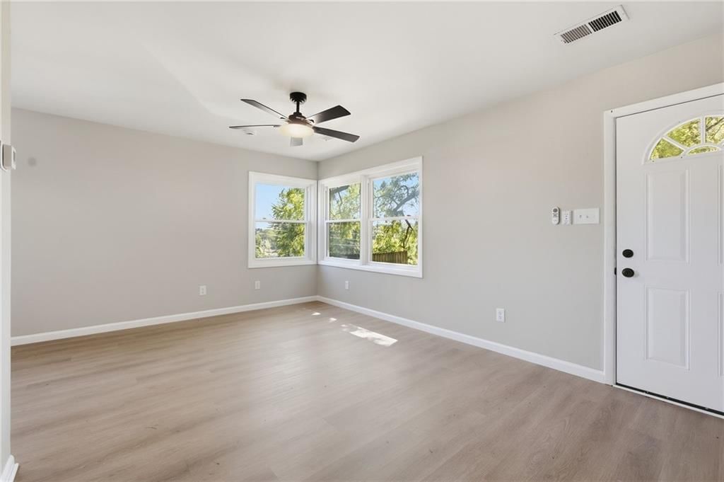 910 Olive Street — photo 3