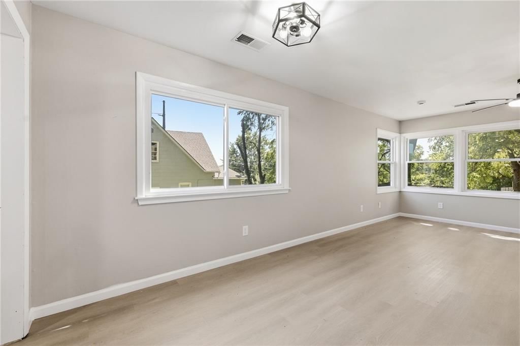 910 Olive Street — photo 7