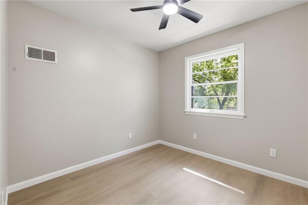 910 Olive Street — photo 11