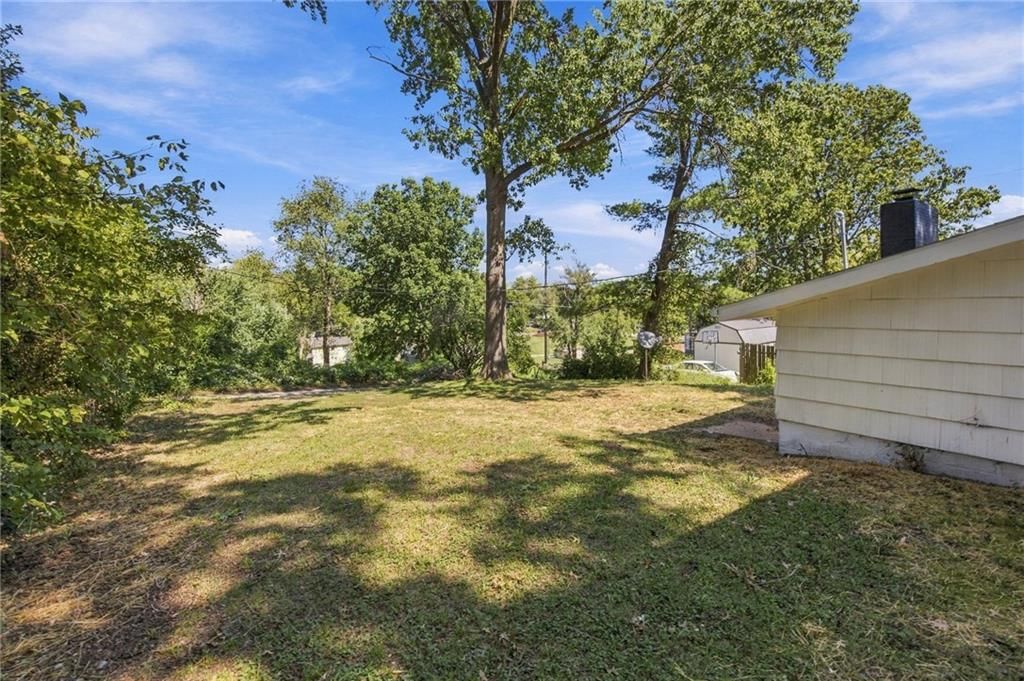 910 Olive Street — photo 36