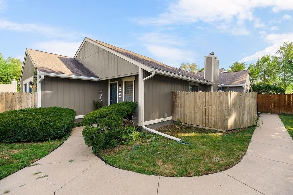 4727 N Cliff Hill Circle — photo 4