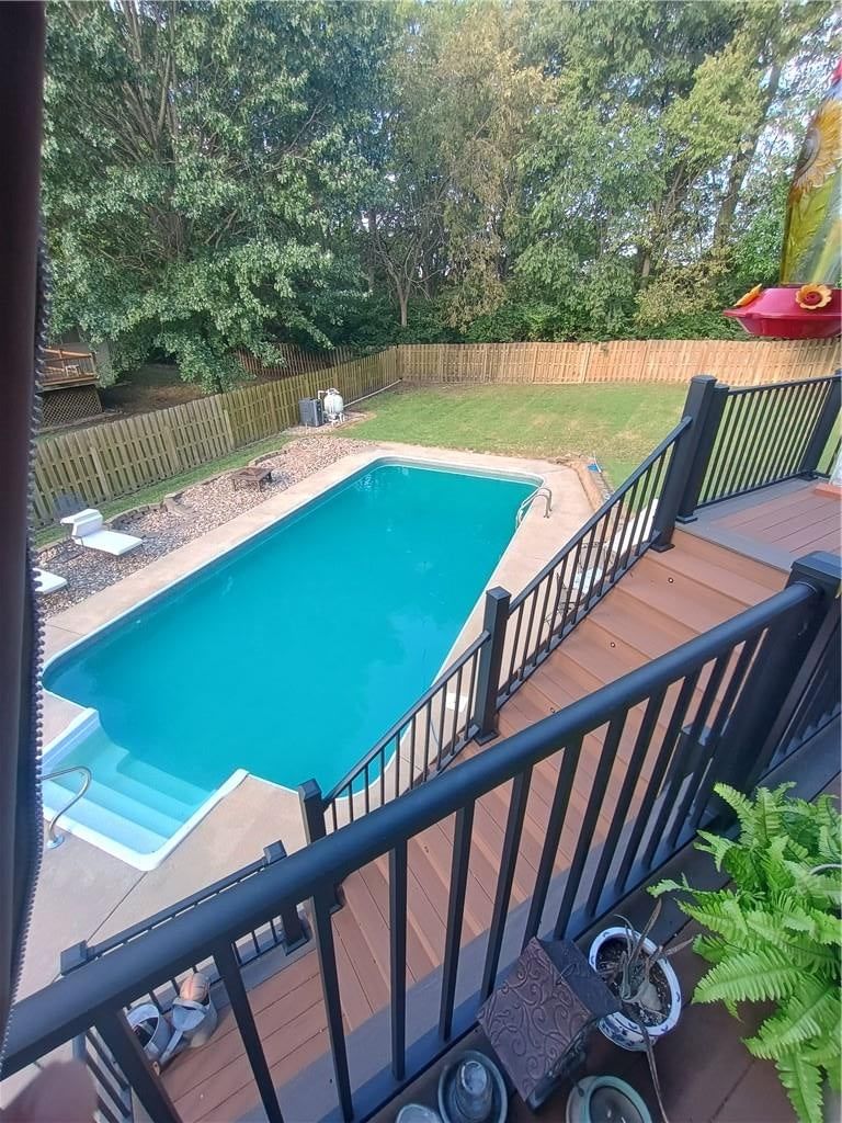 1005 Royal Court, Belton, MO: listing photo 3