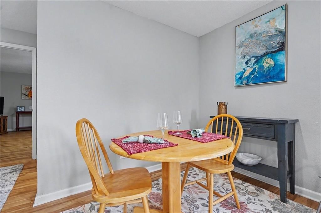 1502 W 25th Court — photo 7