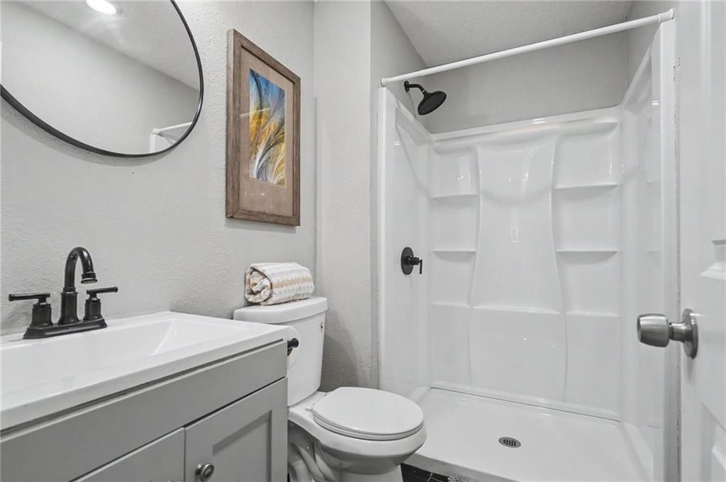 1502 W 25th Court — photo 8