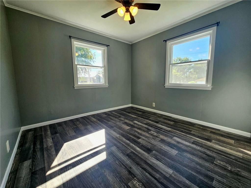 112 W Walnut Street — photo 9