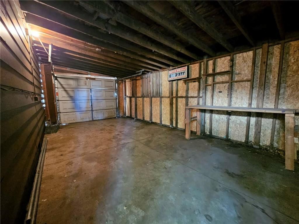112 W Walnut Street — photo 16