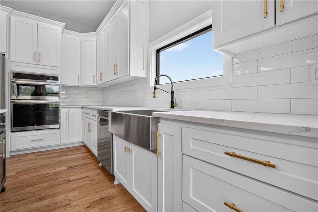 2529 N Hallock Street — photo 16
