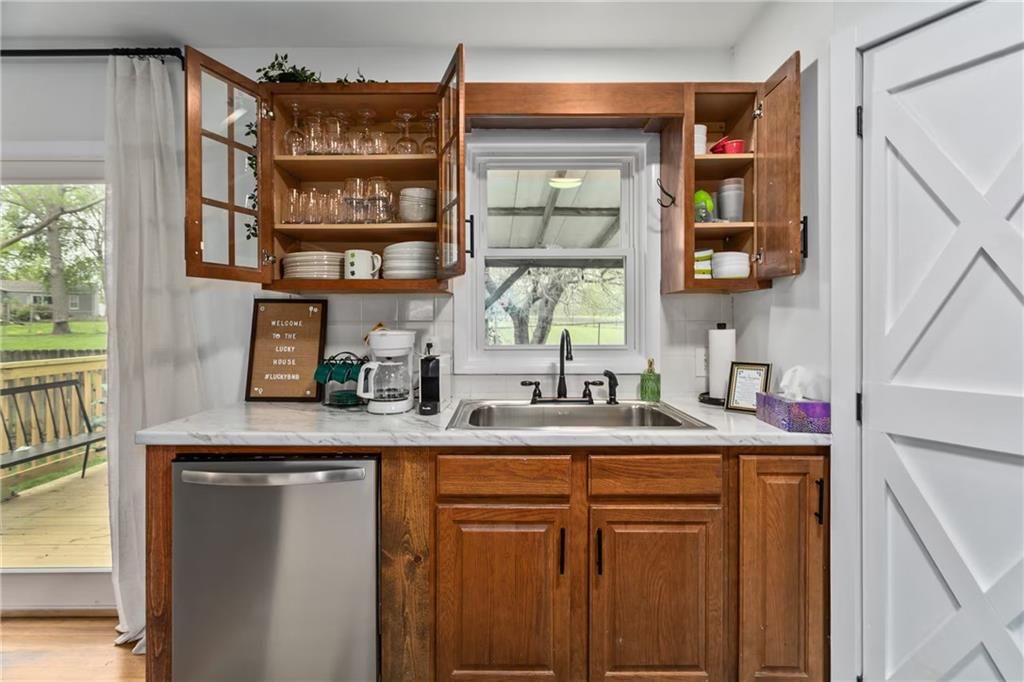 10906 W 56th Terrace — photo 8