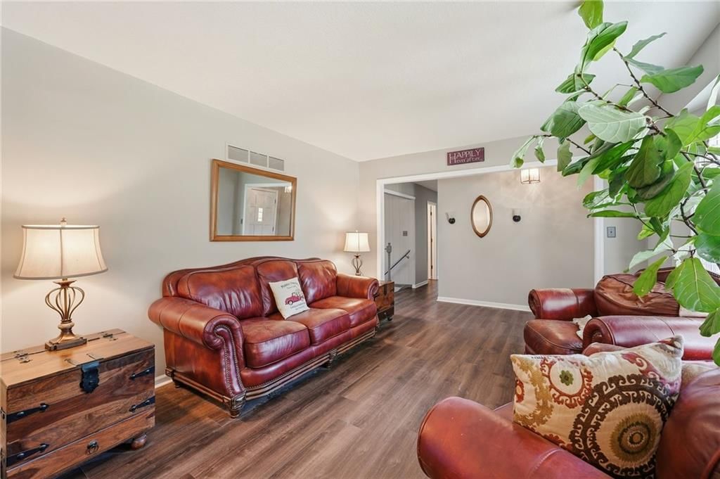 3713 Stanton Street — photo 10