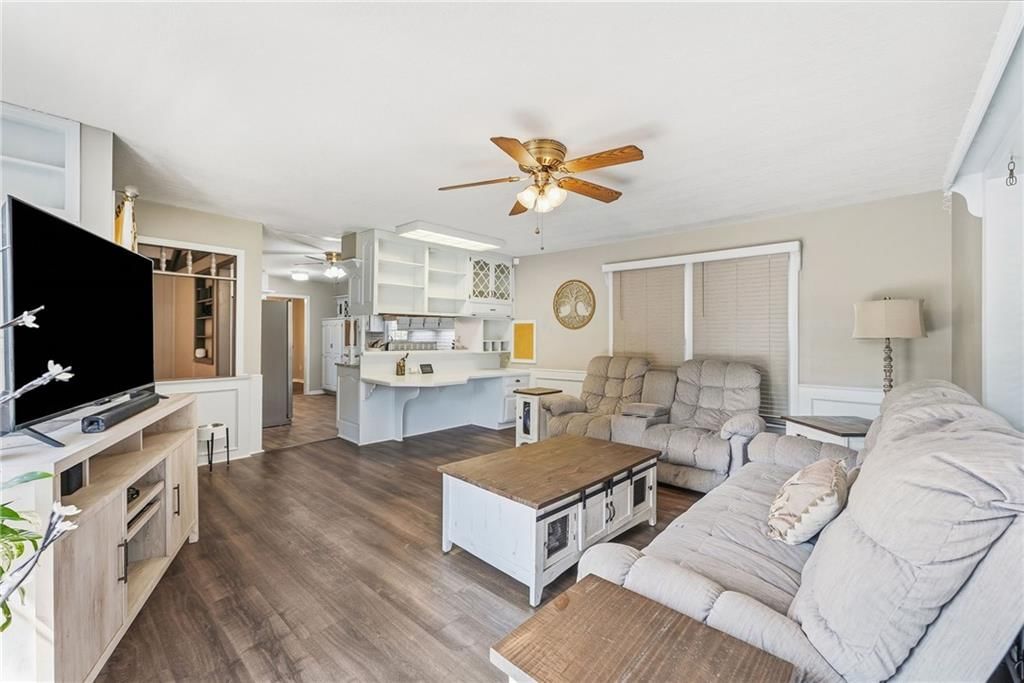 3713 Stanton Street — photo 20