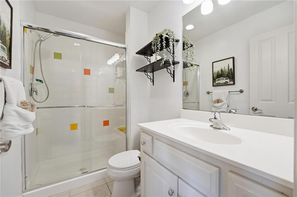 17805 Bond Avenue — photo 23
