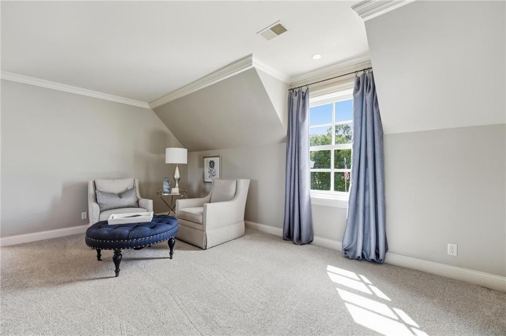 17805 Bond Avenue — photo 24