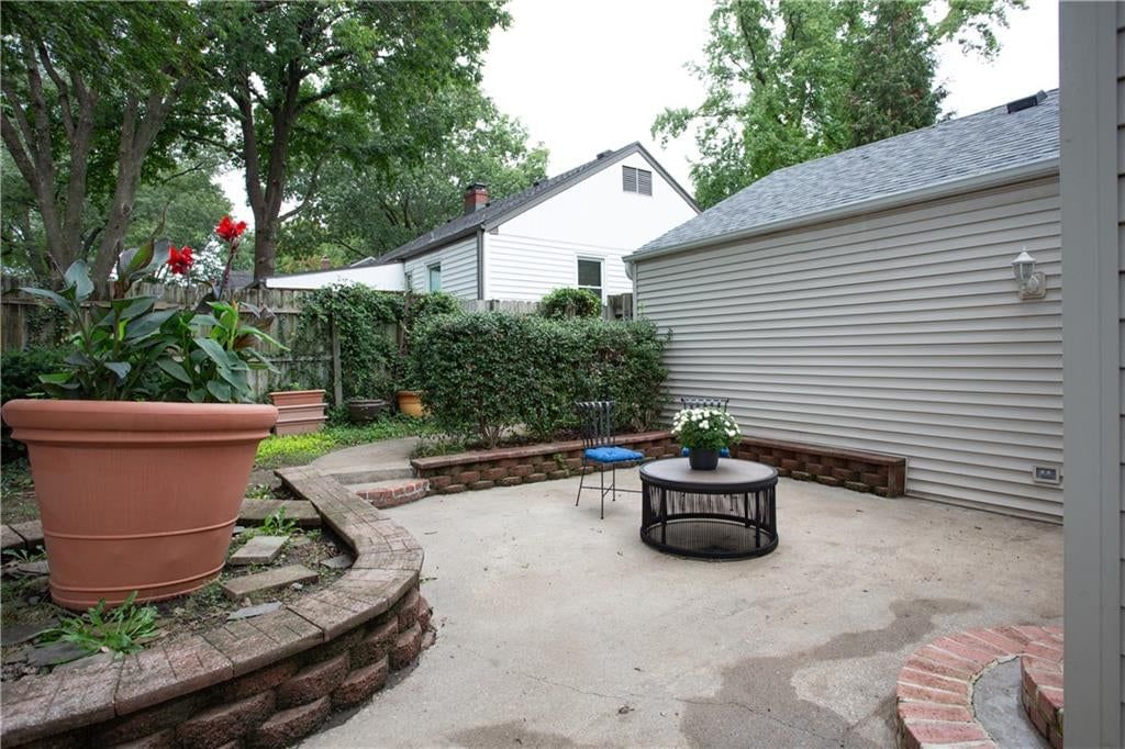 107 W Navajo Lane — photo 54