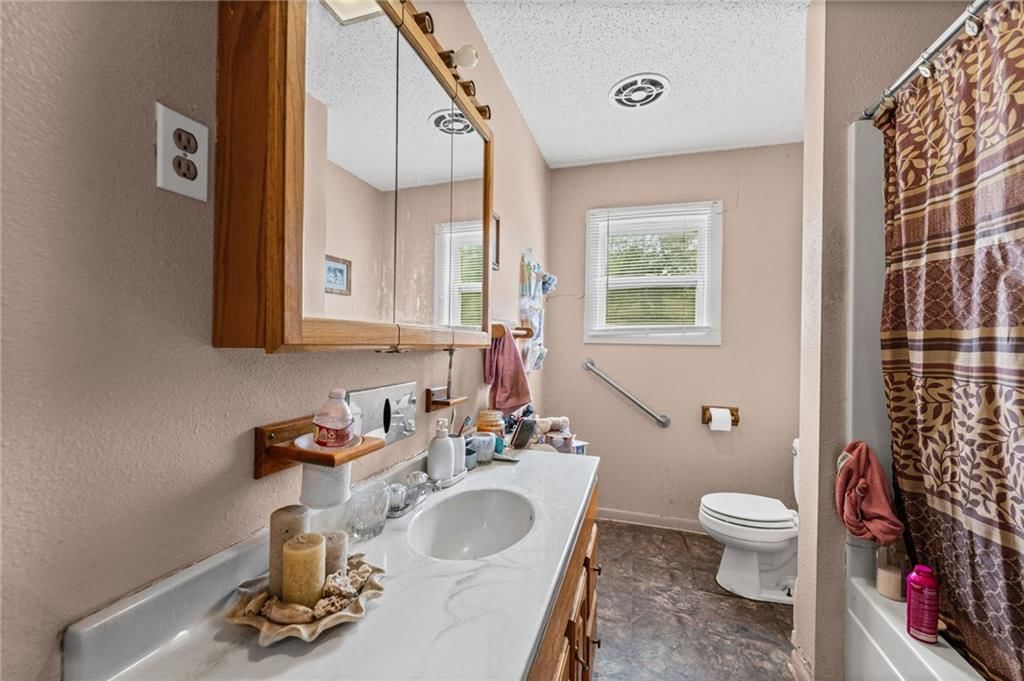 1109 N Kentucky Street — photo 21