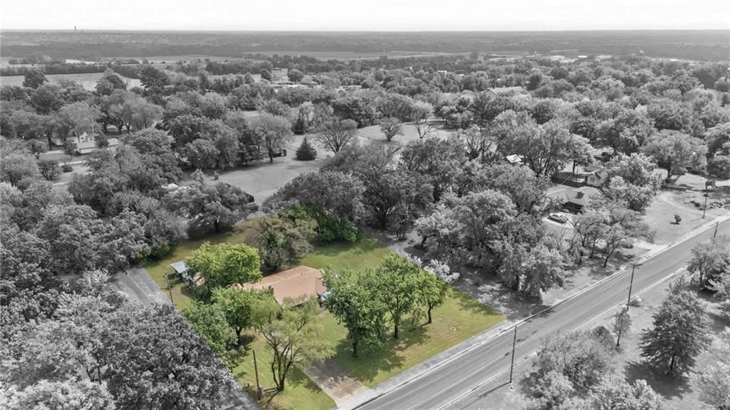 1109 N Kentucky Street — photo 31