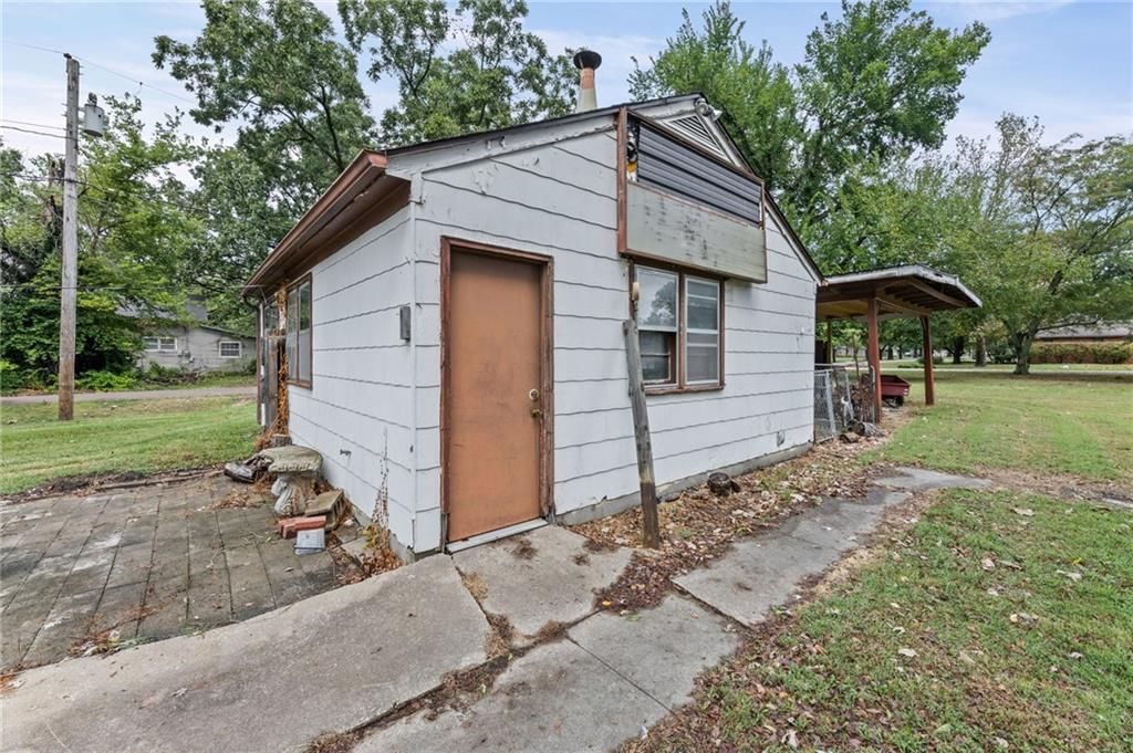 1109 N Kentucky Street — photo 45