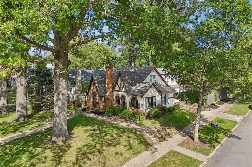 1525 Columbia Avenue — photo 26