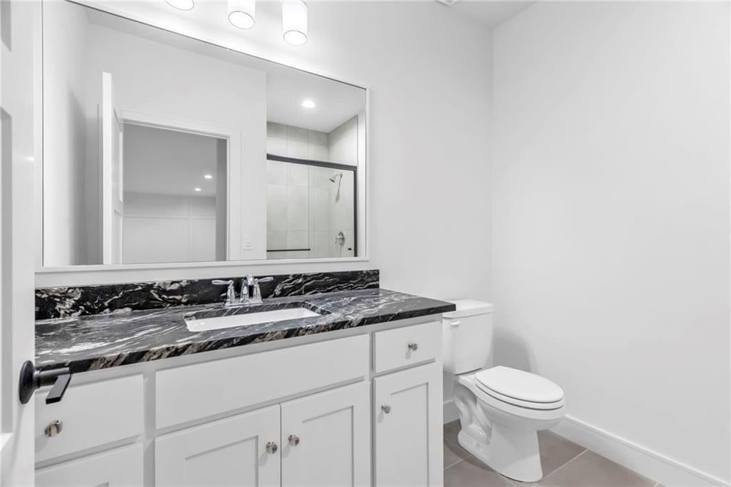 3119 W 72nd Terrace — photo 31