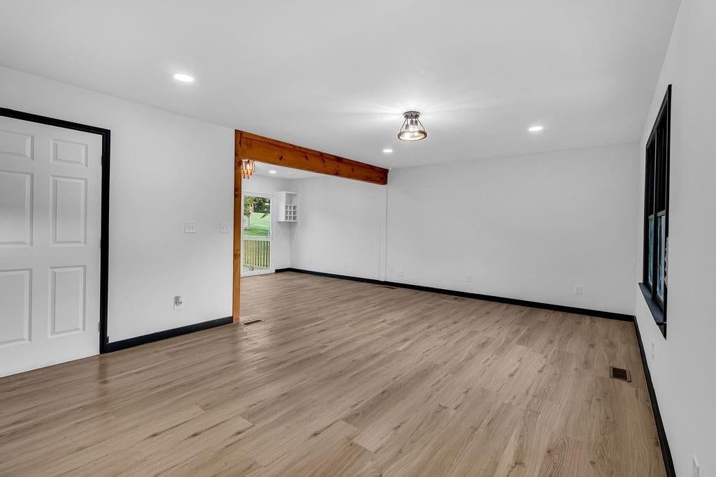 2917 stark Avenue — photo 6