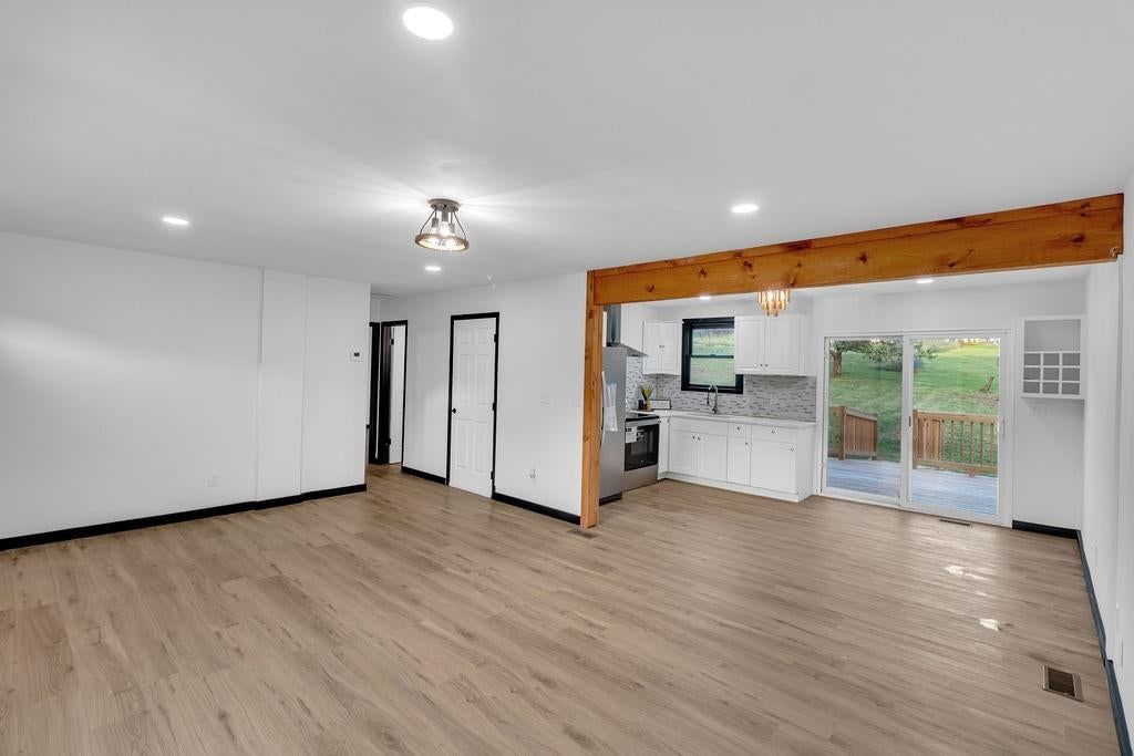 2917 stark Avenue — photo 8