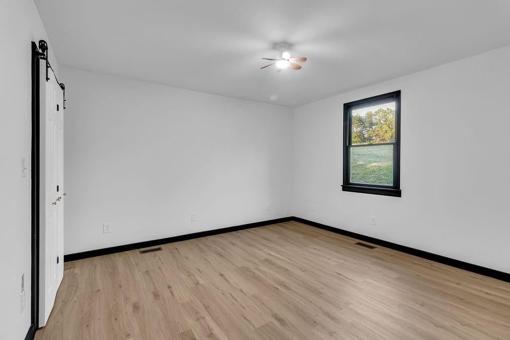 2917 stark Avenue — photo 17
