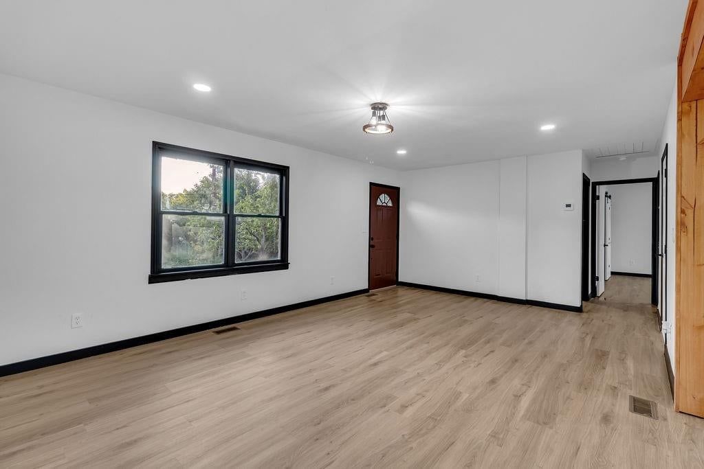 2917 stark Avenue — photo 29